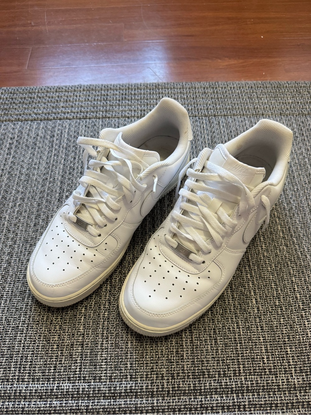 NIKE Air Force 1 Model 315122- 111 Triple White Low Shoes Mens Size 11